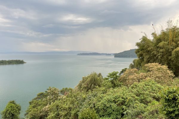 Lin - lake kivu rwanda